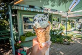 Fits and vents like a hood1. What To Do In Hood River Oregon A Complete Travel Guide