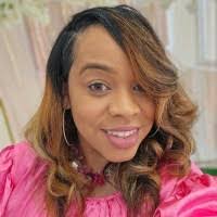 Deidre Day's Instagram, Twitter & Facebook