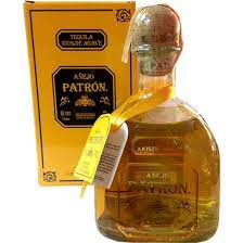 One that uses wealth or influence to help an individual, an institution, or a cause a patron of the city library. Kaufen Tequila Patron Anejo 1 Liter