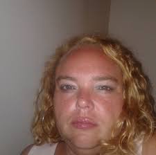 Can snakes breed with other types?