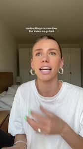 Poses That Make Women Go Feral Hallie Smith