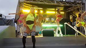 元AV女優・早川メアリー､貫禄のハイレグTバックでゴーゴーダンス - YouTube