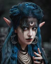 Can you guess which of these hair colours I currently have? 😏 Swipe to see  all options 🌈 For anyone that hasn't seen my last stories yet, it's not  red anymore 😉