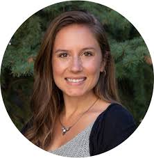 Karissa Courtney's Instagram, Twitter & Facebook