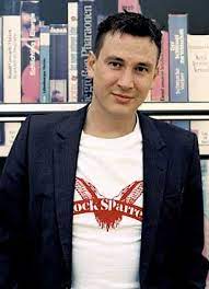 He also spent some of his life in the german army. Schriftsteller Peter Richter Die Liebe Der Deutschen Zu Rucola Der Spiegel