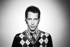 Hinchcliffe is known for dark and edgy subject matter and insult comedy.3567 he is the host of the comedy podcast kill tony.135. Comedian Tony Hinchcliffe Trademark Style Of Dark Edgy Jokes And Seamlessly Going In And Out Of Material At Gramercy Theatre O Podcast Popular Comedians Tony