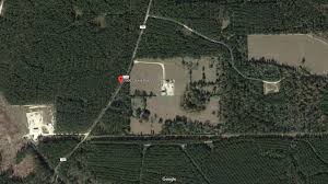 Quick-acting oilfield worker puts out small tank fire with extinguisher