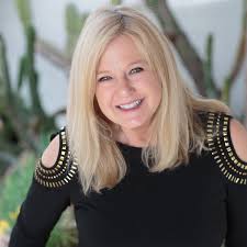 Sharon Dahl's Instagram, Twitter & Facebook