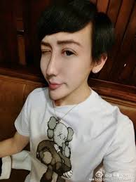 刘梓晨的唯一私人小号- 我在这里再次澄清下我的名字是刘梓[zǐ] 晨不是刘锌晨好嘛😊一群没文化的土鳖汉字都不会