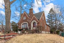 2230 Normandy Drive, St Louis, MO, 63121