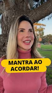 ✨Esse mantra é maravilhoso para você começar o seu dia exalando boas  vibrações e gratidão pela vida., Faça e me conte o que você sentiu ✨,  ✨Compartilhe esse vídeo com uma pessoa especial! , ., ., ., ...