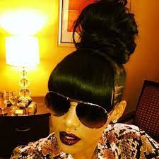 Pin By Jessica Mendoza On Beauty Bar Ponytail Hairstyles Shaved Side Hairstyles Braided Ponytail Hairstyles