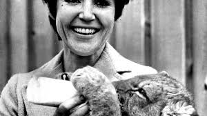 Pat Derby dies at 70; rescuer of exotic and performing animals