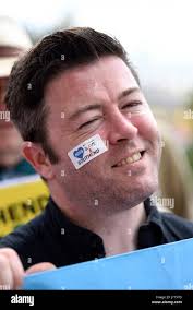 A&e uk doctor hi-res stock photography and images