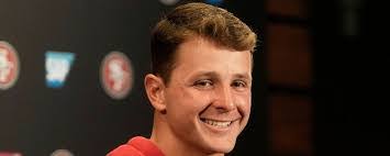 Sean Murnane's Instagram, Twitter & Facebook