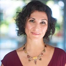 Becoming Free: From Letting Go to Embracing It All: Johnson, Amanda:  9781957408149: Amazon.com: Books