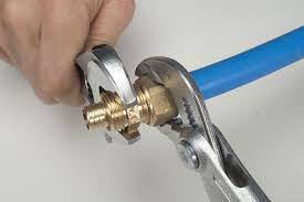 Raccords Per Realiser Une Installation De Plomberie Sans Soudure En 2020 Plomberie Sans Soudure Plomberie Raccord Per