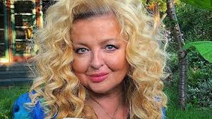 Born in komorów, poland as magdalena daria ikonowicz and known as magda gessler, she is a polish television personality. Magda Gessler Wzrost Waga Wiek