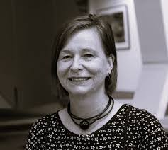 Lisa Goss's Instagram, Twitter & Facebook