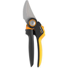 Great for making clean cuts on stems and small branches, this pruner is specifically designed for comfortable use by gardeners with medium to large hands. Product Bfg Supply