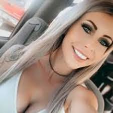 Dawn Hanes's Instagram, Twitter & Facebook