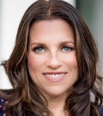 Melissa Strauss's Instagram, Twitter & Facebook