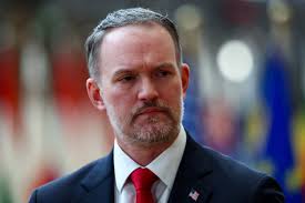 Killer in 1991 Smart trial in New Hampshire seeks time with wife