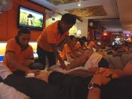 Foot Massage In Kuala Lumpur Malaysia Foot Massage Massage Massage Therapy