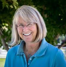 Karen Seagle's Instagram, Twitter & Facebook