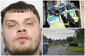 Drug dealer liable for deportation caught again after home raid