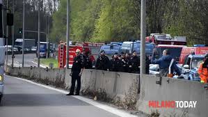 Discover the best of san donato milanese so you can plan your trip right. Incendio Autobus Con Scolaresca A San Donato Condannato L Autista A 24 Anni