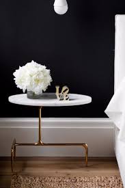 Black And White Marble Side Table 16 Perfect White Marble Side Tables We Really Want Luxurious Bedrooms Marble Side Tables Decor Guide