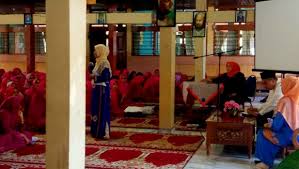 Materi pesantren kilat yang asyik untuk remaja adalah materi keagamaan yang dilengkapi dengan materi pengembangan diri serta out door games. Slamet Ini Materi Pesantren Ramadhan Di Sman 5 Pekanbaru