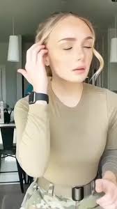 Aviation Enthusiast's Praise for American Pilots