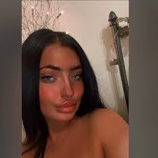 Savannah Tierney's Instagram, Twitter & Facebook