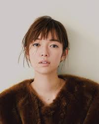 と佐藤栞里さん。 スタッフしかいないの。 客、入れてないんだよ。 スタッフしかいない、ちょっと外れのところで。 密にならないすごい外れのところから佐藤栞里さんがただ見ていたっていう。 ãƒ¢ãƒ‡ãƒ« ä½è—¤æ žé‡Œã¯2020å¹´ç¾åœ¨çµå©šã—ã¦ã„ãªã„ å™‚ã® åŸ¼çŽ‰ã®å½¼æ° ã¨ã®ä»Šã®é–¢ä¿‚æ€§ã‚„çµå©šè¦³ã‚'å¾¹åº•èª¿æŸ» èŠ¸èƒ½äººèª¿æŸ»å®¤ å¿™ã—ã„æ—¥ã€…ã«ä¸€æœã®æ¸…æ¶¼å‰¤ã‚'