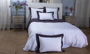 L'enveloppe de la couette est en 100% percale de coton. Parure De Couette Haut De Gamme Groupon