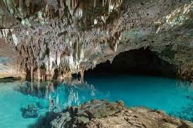 Namun, setidaknya diperlukan minimal rp 1.5 juta apabila ingin berlibur ke labuan bajo untuk biaya guide lokal dan transportasi. Rangko Cave Batu Cermin Cave Amelia Sea View Hill Labuan Bajo Tour East Nusa Tenggara Compare Prices 2021