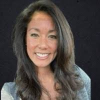 Lindsay Bollinger's Instagram, Twitter & Facebook