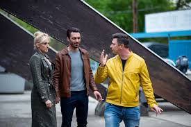 És azokról akik bérbe adják a testüket, hogy másoknak szüljenek. Aprilisban Erkezik Az Rtl Klub Vadonatuj Sorozata A Mellekhatas Nlc