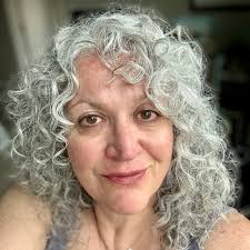 I'm now mad that we never got Christopher Reeve with a beard in the  Superman movies 🤩