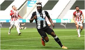 Newcastle are rampant, buoyed by the last couple of minutes. Newcastle 3 0 Sheffield Utd Allan Saint Maximin Shines As Toon Knock Three Past Blades Football Sport Express Co Uk