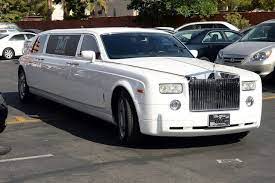 You're an amazing boxer, and i know you like cars, but i didn't know much about your collection until i saw this espn video. Boxer Floyd Mayweather Buys 100 Cars From One Dealer Stuff Co Nz
