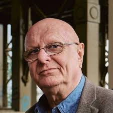 Andrew Errington (@Errington2012)