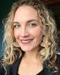 Cindy Kunst's Instagram, Twitter & Facebook