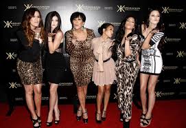 Hollywood and enjoy it on your iphone, ipad, and ipod touch. Kardashians Stoppen Na Veertien Jaar Met Realityshow Show Bndestem Nl