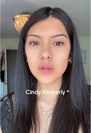 Kimberly Back's Instagram, Twitter & Facebook