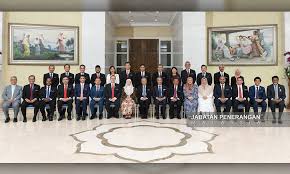 Dengan kemenangan itu, tun dr. Malaysiakini Menteri Kongsi Butiran Elaun Sulit