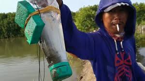 Mancing ikan belanak pakai botol plastik dengan umpan terigu dalam waktu 2 jam bisa dapat 5 kg. Membuat Perangkap Mancing Ikan Belanak Mudah By Borip Channel