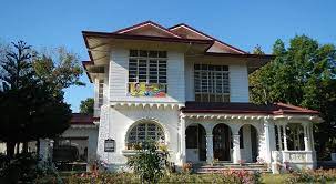 Es besteht die möglichkeit, vom selben eigentümer ein baugrundstück neben dem 1385 m2 großen haus zu kaufen. Philippinen Immobilien Meet The Philippines